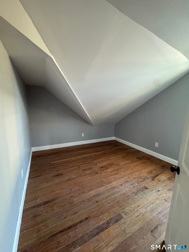 Photo - 231 Davenport Ave Unit 3