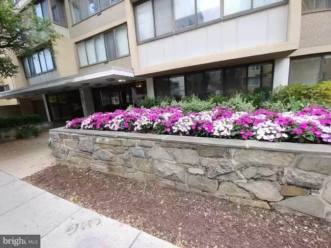 Photo - 522 21st St NW Unidad 207