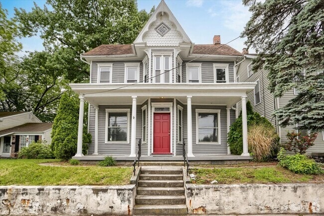 Building Photo - 14 S 17th St Rental