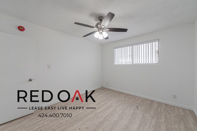 Photo - 12737 Moorpark St Unidad 12