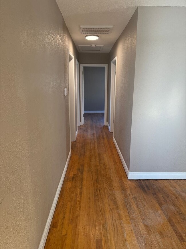 Photo - 3 bedroom/1 bathroom