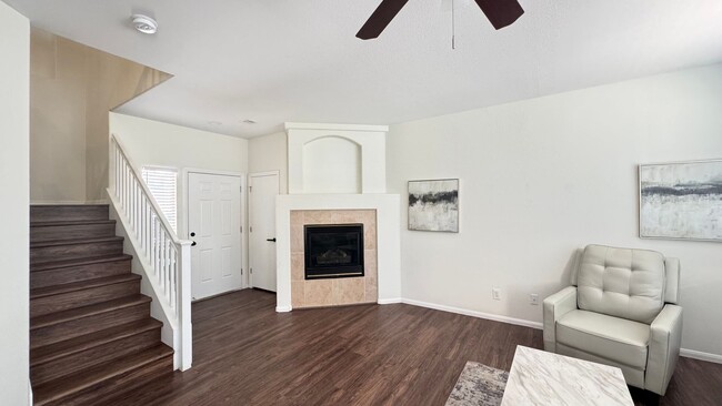 Photo - Beautiful home with POOL and spa located n...