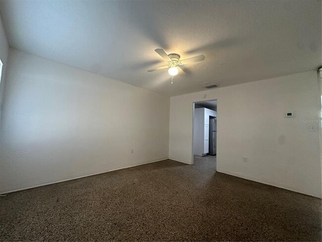 Photo - 995 Childs Ave