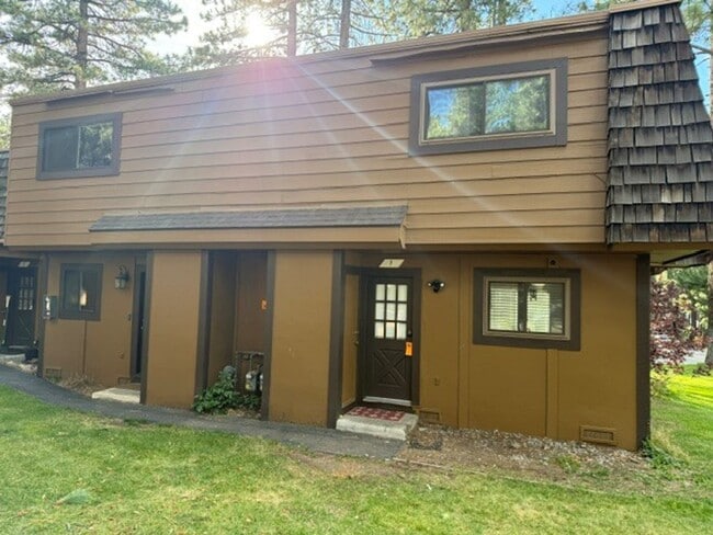 Building Photo - 1200 Wildwood Ave