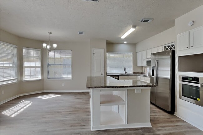 Photo - 8306 Lake Crystal Dr