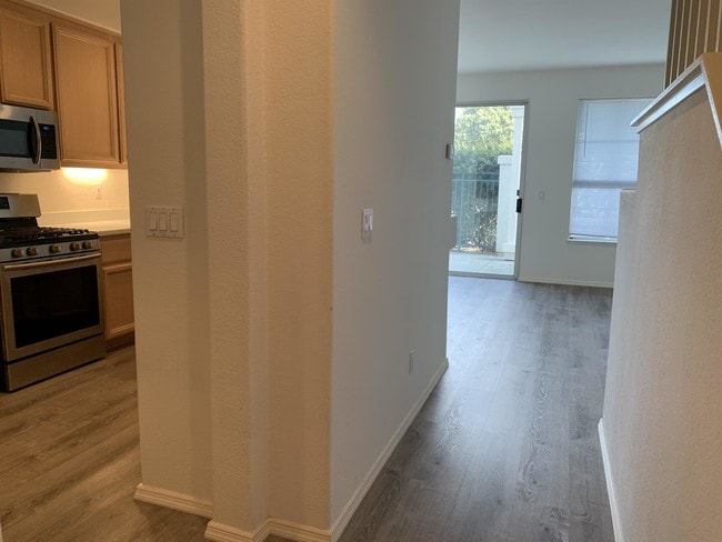 Photo - 563 Shoal Cir
