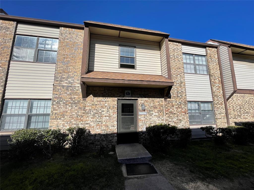 Photo - 401 SE 12th St Unit 143