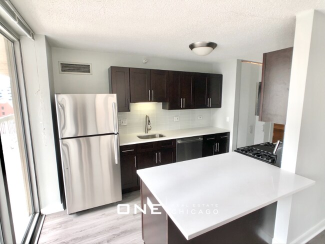 525 N State St Unit 2