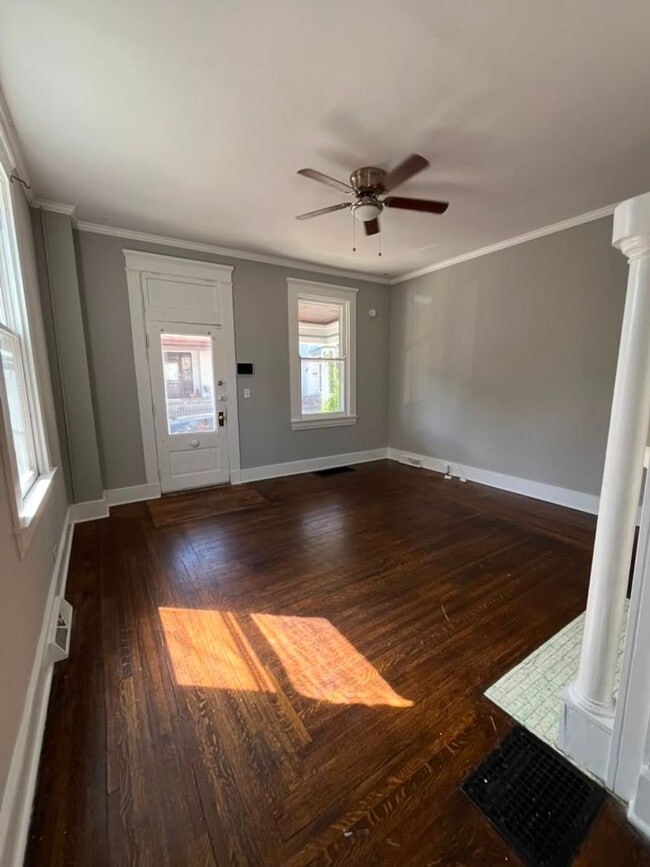 Photo - 622 W 12th St Unidad #1