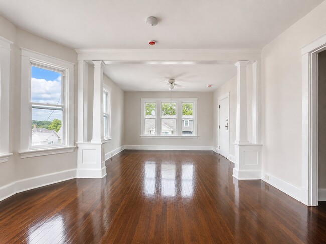 26-28 Albion St Unit 2nd Floor