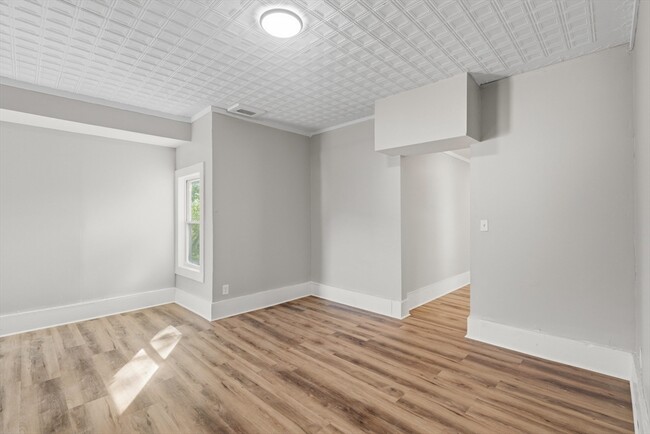 Photo - 834 Worthington St Unit 2nd Fl