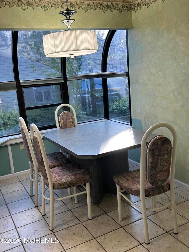 Photo - 316 Burntwood Trail