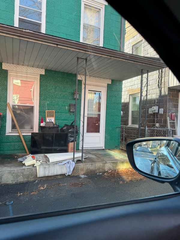 Building Photo - 215 Sheetz Ave Rental