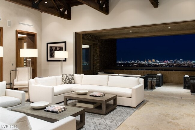 Building Photo - 5 Promontory Pointe Ln