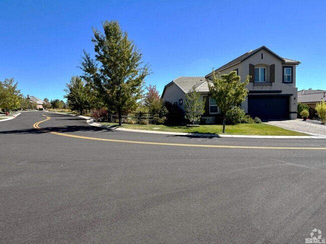 Building Photo - 1784 Fairway Hills Trail Rental