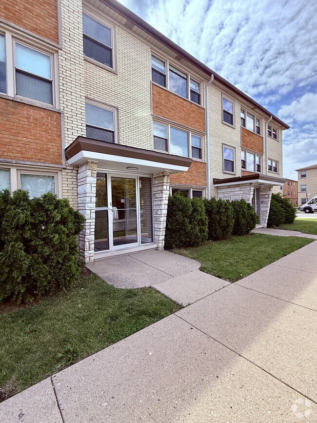 Building Photo - 2807 N McVicker Ave Unit 1S Rental