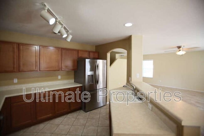 Photo - 22866 W Morning Glory St House