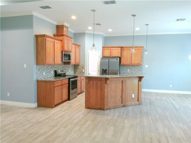Photo - 801 Truk Dr