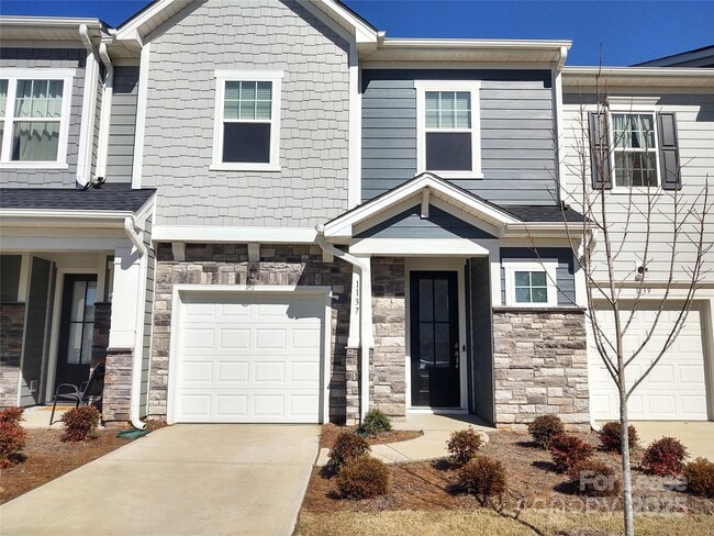 Photo - 1137 Grays Ml Rd Townhome