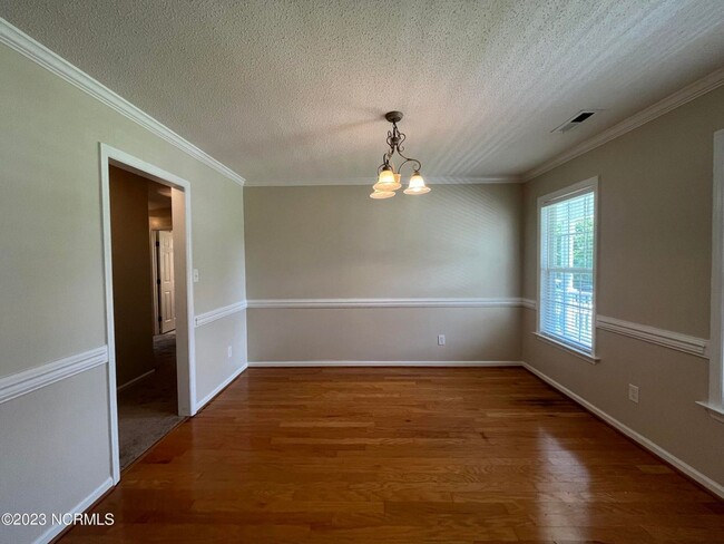 Photo - 337 Foster Creek Rd