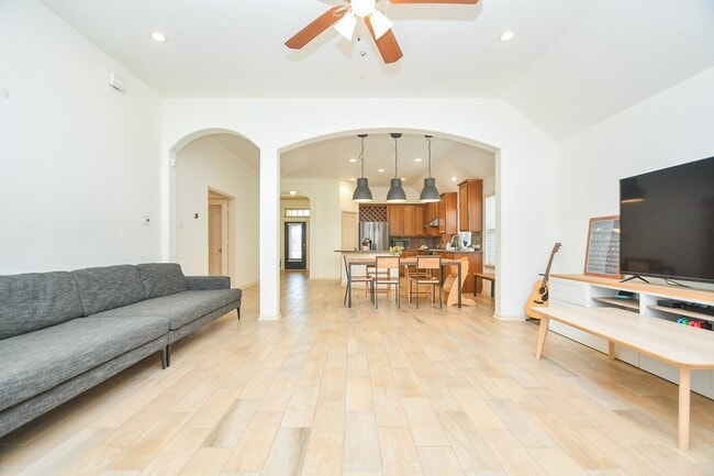 Photo - 16814 Ranger Ridge Dr