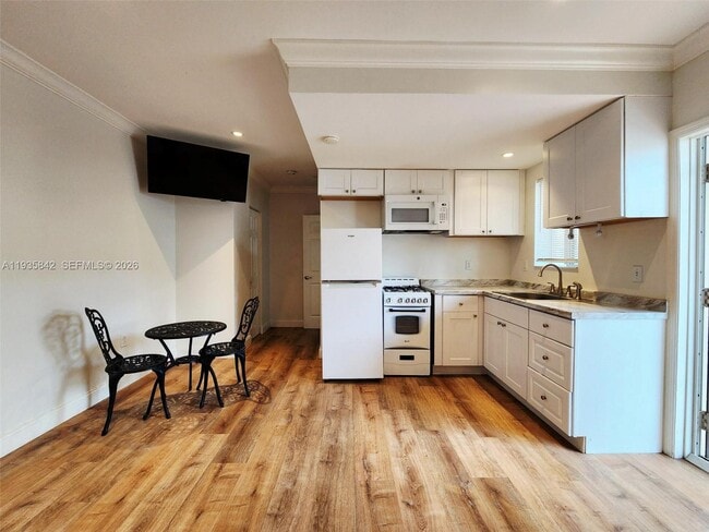 Photo - 320 New York St Unidad 1