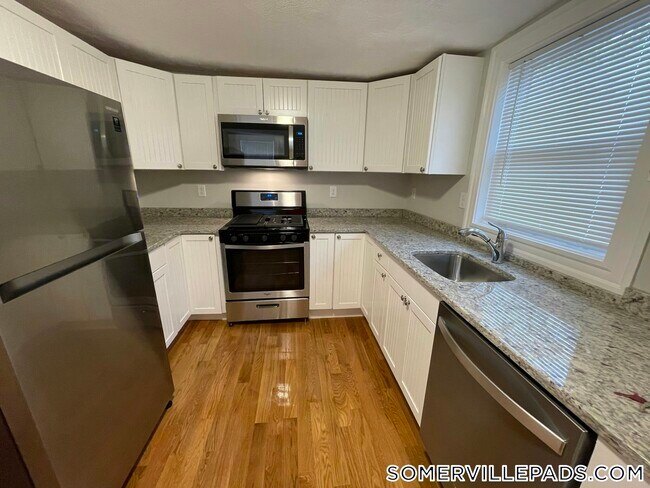 Photo - 309 Highland Ave Unit R