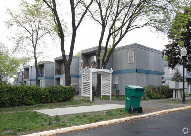 Photo - Van Rensselaer Village Apartments