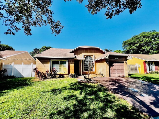 Building Photo - 1430 SW 85th Terrace