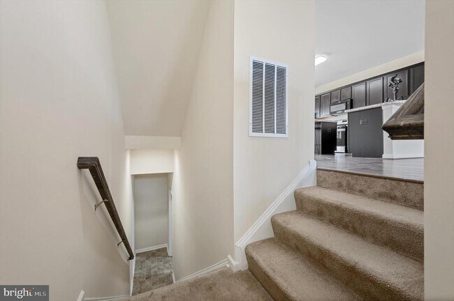 Photo - 203 Starry Way Dr