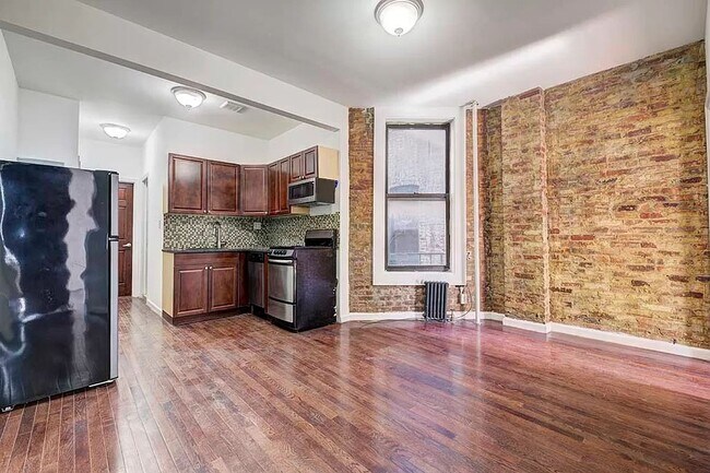 252 Broome Street - 252 Broome Street Apartment Unit 10A