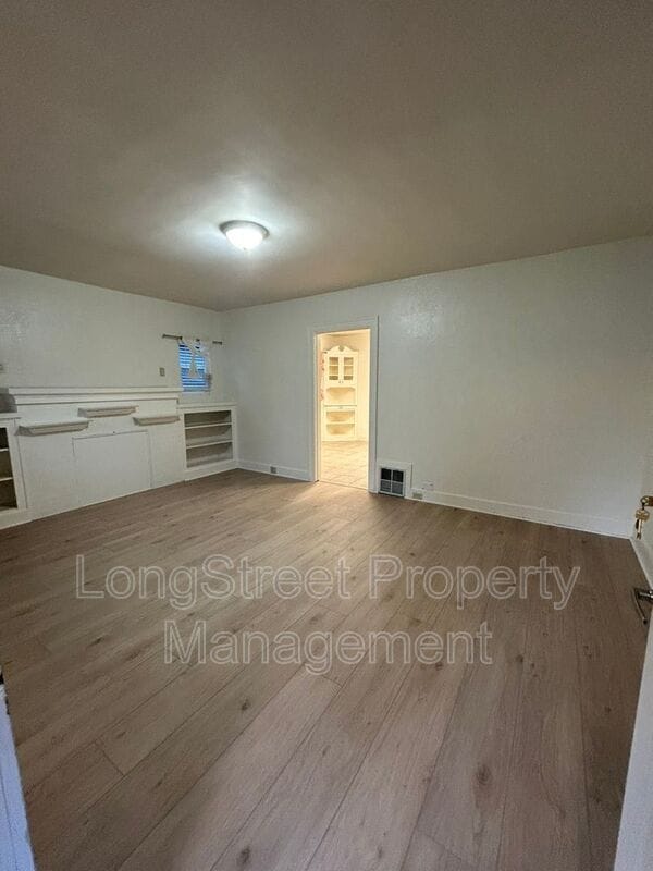 Photo - 11380 SW Greenburg Rd