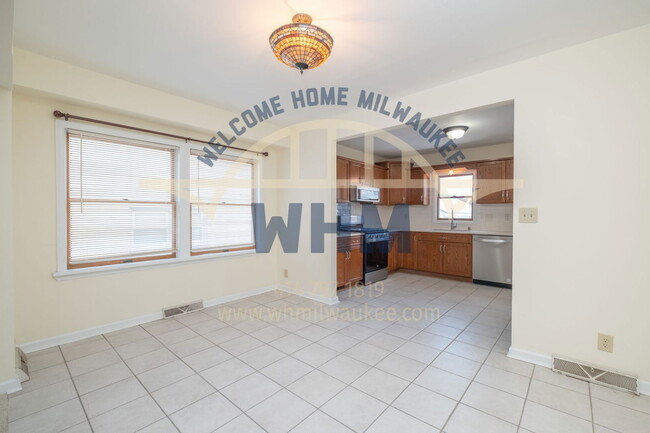 Photo - 3609 N Murray Ave