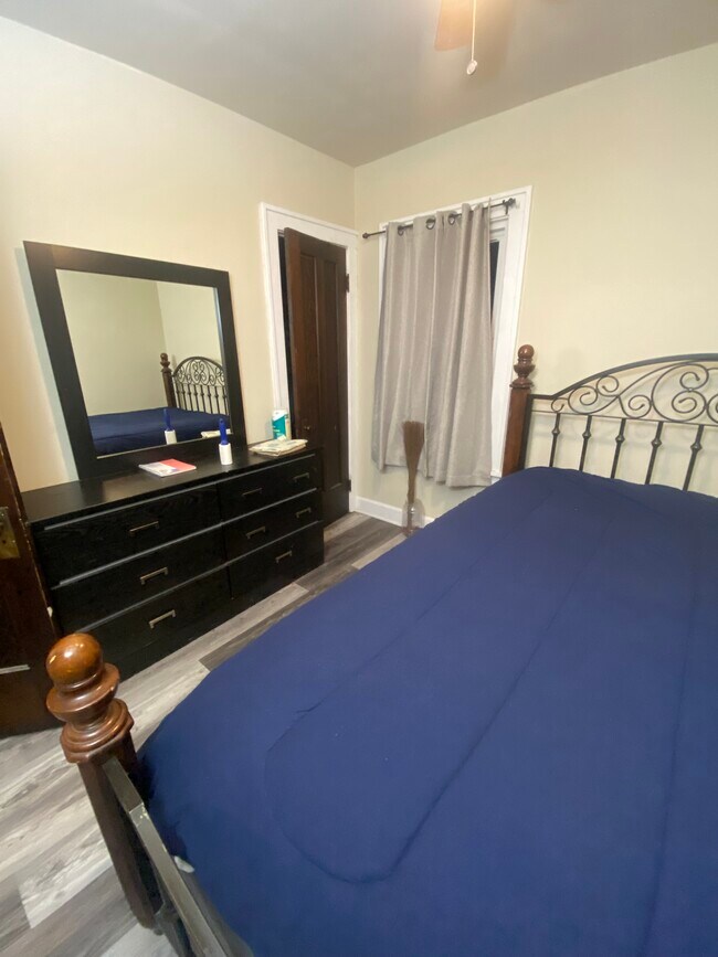 Photo - 14111 Jenne Ave