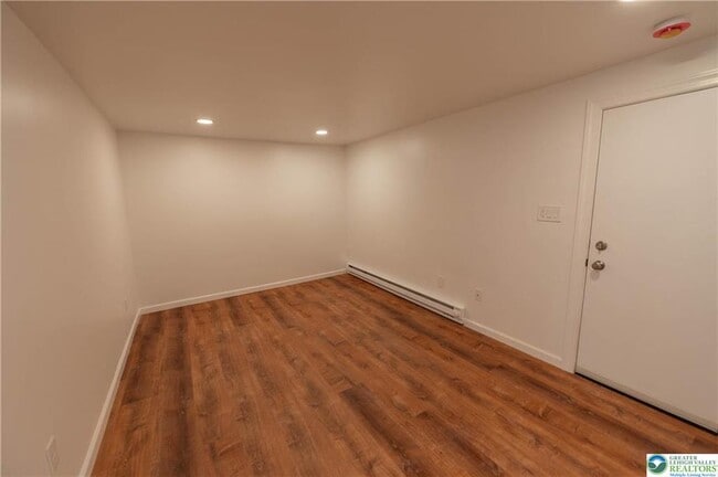 Photo - 1261 State St Unit c