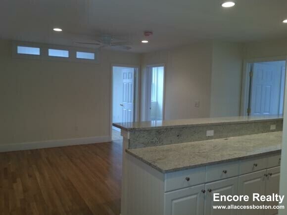 Photo - 324 St Paul St Unit 6