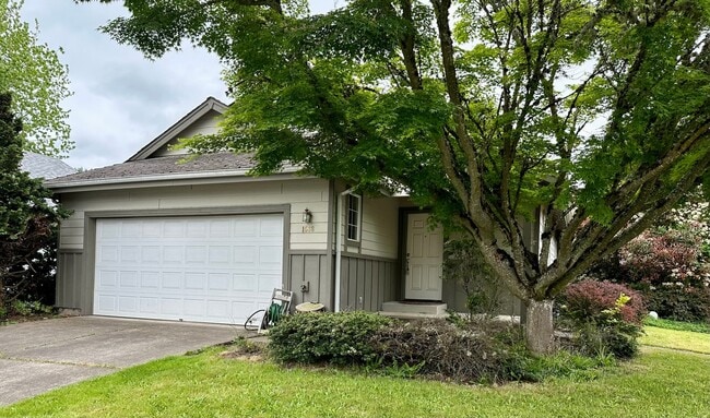 Building Photo - 2 Bedroom 2 Bath Home In South West Albany