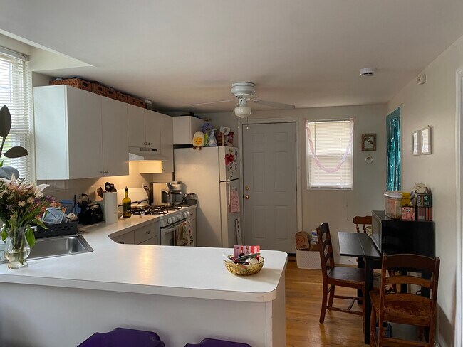 Photo - 75 5th St Unit 1