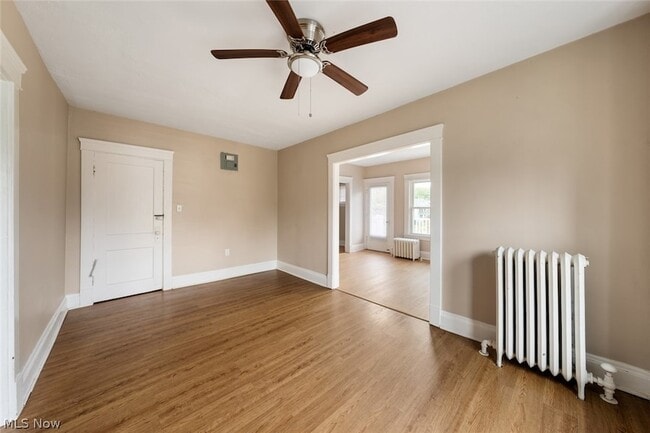 Photo - 1235 Donald Ave Unit Upper North