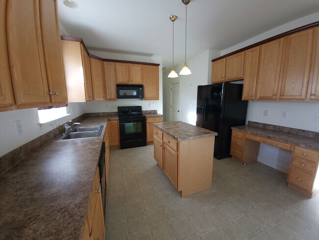 Photo - Beautiful 4-Bedroom Single Family Home on Corner Lot in the Peaceful Meritage Community