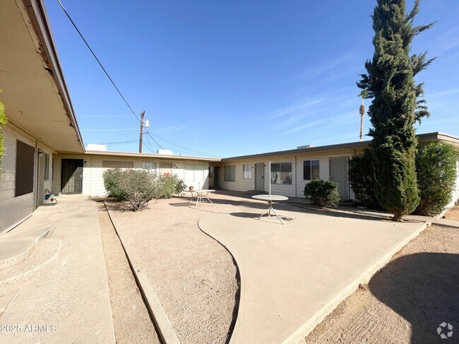 Building Photo - 1211 Apache Trail Unit B Rental