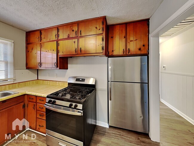 Photo - 425 Stephenson Rd