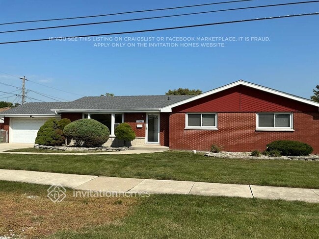 Building Photo - 7648 S Oconto Ave Rental