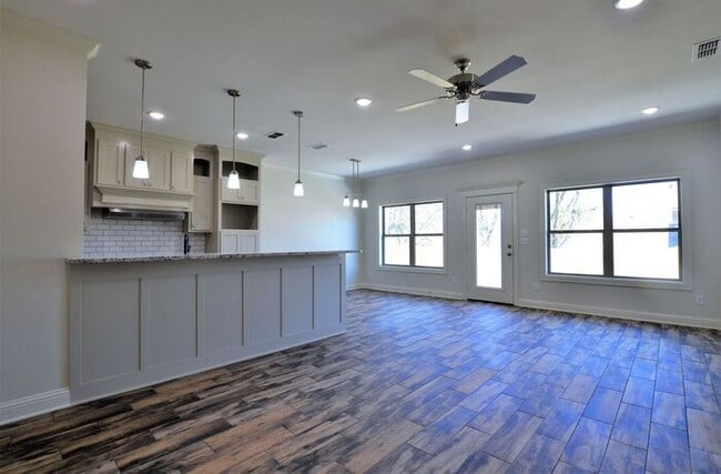 3/2/2 in Whitehouse ISD!! - 3/2/2 in Whitehouse ISD!!
