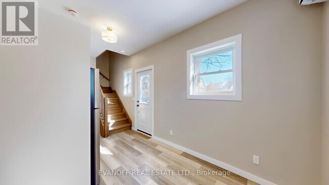 Photo - 29 Leahann Dr