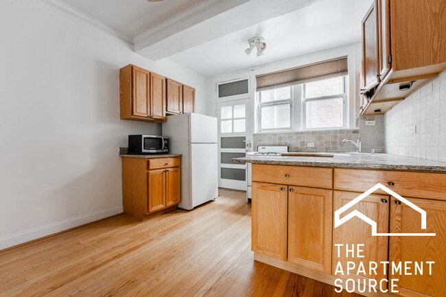 Photo - 522 W Surf St Unit 2N