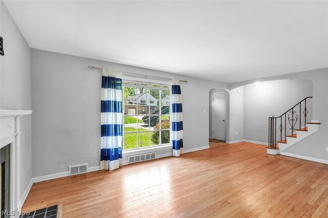 Photo - 1130 Haselton Rd