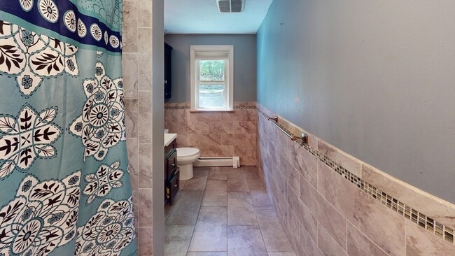 Photo - 18 Cranston Cir