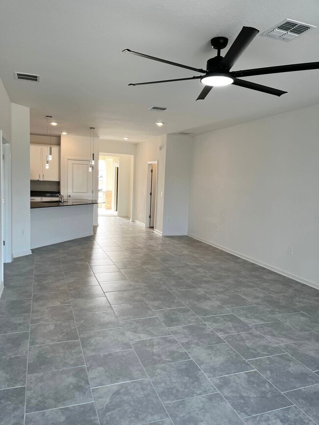 Photo - 154 Aces High Ln