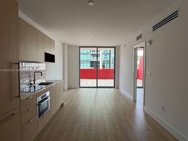 Photo - 90 NE 32nd St Unit 606
